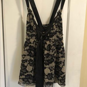 Micheal by Micheal Kors Top W/ Criss-Cross back